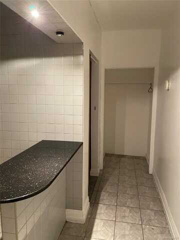 13639 41st Avenue, Flushing, NY 11355
