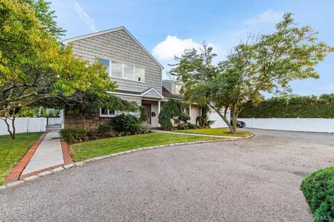 287 E Rockaway Road, Hewlett Harbor, NY 11557