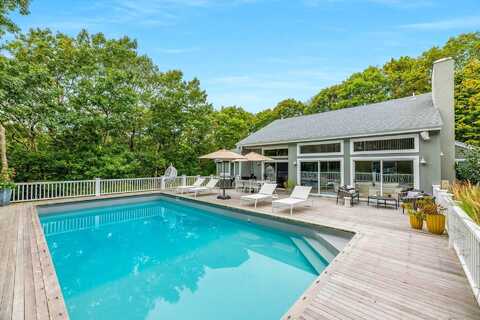 19 Passing Road, East Hampton, NY 11937