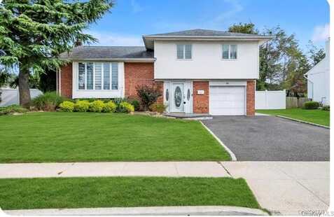 12 Julliard Drive, Plainview, NY 11803