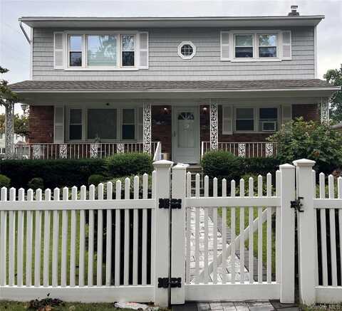 59 S Grand Street, Westbury, NY 11590