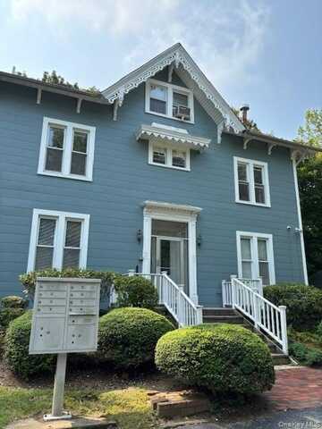 25 Knollwood Avenue, Huntington, NY 11743