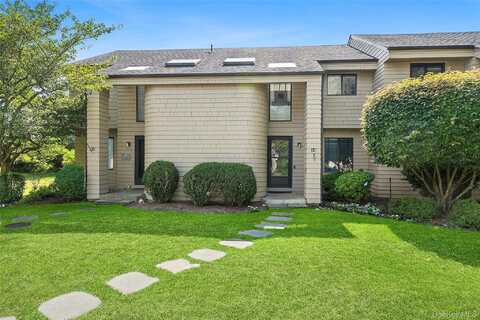 52 Fairway Place, Montauk, NY 11954