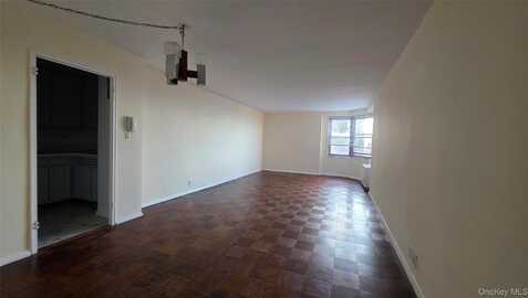 70-25 Yellowstone Boulevard, Forest Hills, NY 11375