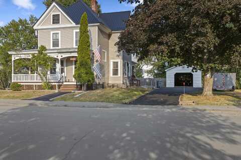 51 Maple Street, Madison, ME 04950