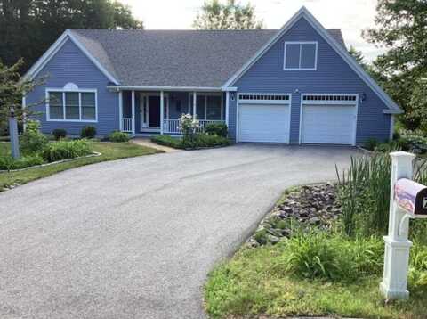 7 Country Lane, Falmouth, ME 04105