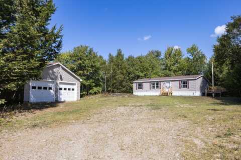 128 Cross Road, China, ME 04358