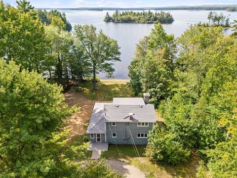 47 Chase Road, Baileyville, ME 04694