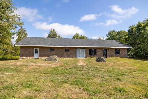 1186 Eastern Avenue, Chelsea, ME 04330
