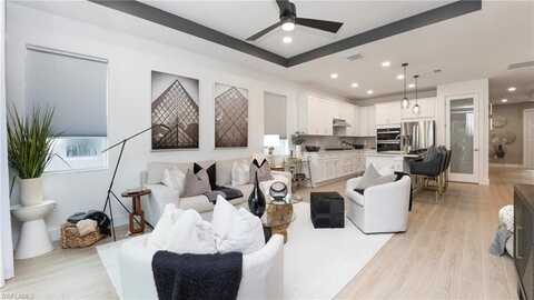 8857 Oceana, NAPLES, FL 34114