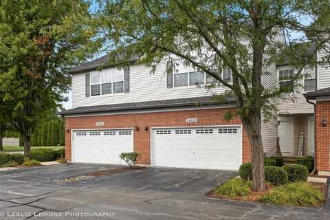 24022 WALNUT Circle, Plainfield, IL 60585