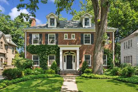 830 Chestnut Avenue, Wilmette, IL 60091