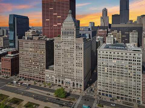 310 S MICHIGAN Avenue, Chicago, IL 60604