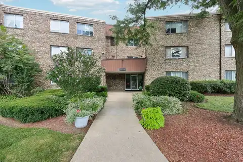 2650 Brookwood Way Drive, Rolling Meadows, IL 60008