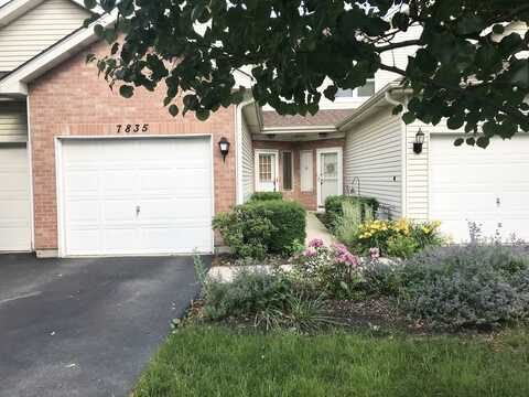 7835 Darien Lake Drive, Darien, IL 60561