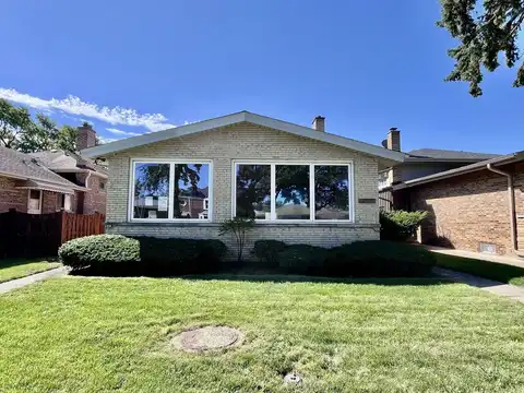 4939 Fargo Avenue, Skokie, IL 60077