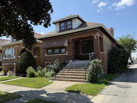 2614 Highland Avenue, Berwyn, IL 60402