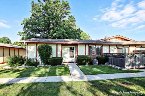 818 Wiltshire Drive, McHenry, IL 60050