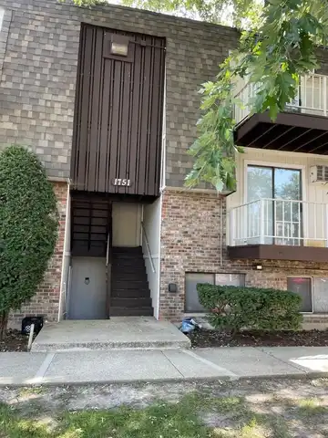 1751 Felten Road, Aurora, IL 60505