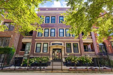 4559 S Michigan Avenue, Chicago, IL 60653