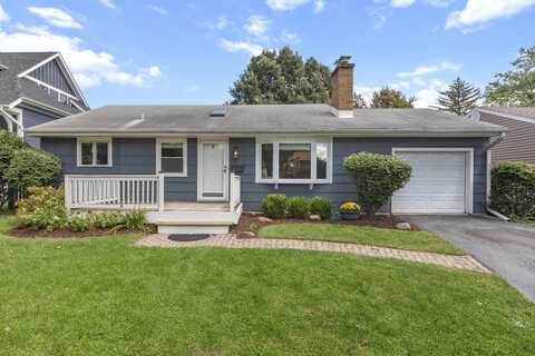 25 N Washington Street, Westmont, IL 60559