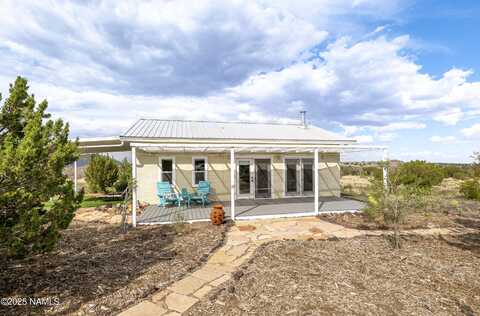 15486 Leupp Road, Flagstaff, AZ 86004