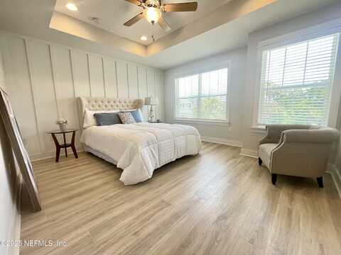 908 2ND Avenue N, Jacksonville Beach, FL 32250