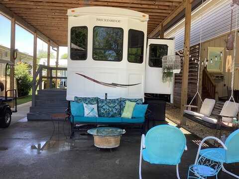 4369 Riverbank Run, Hiawassee, GA 30546