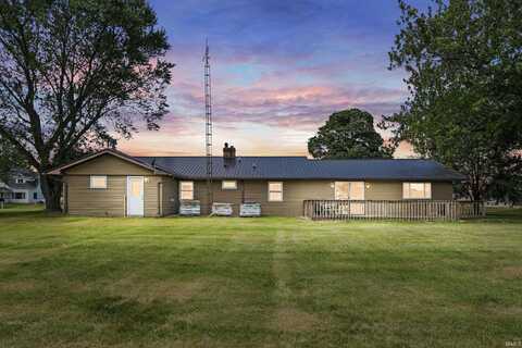522 N MAIN Street, Topeka, IN 46571