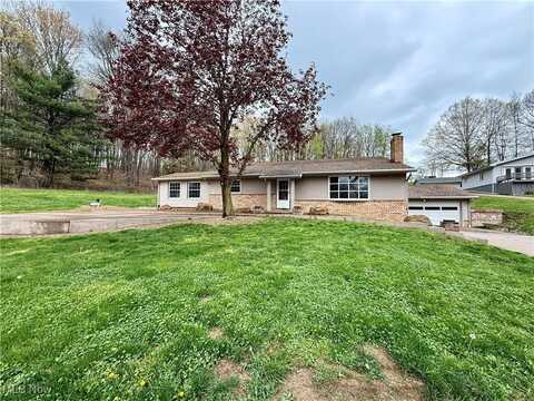 83 Oneida Trail, Malvern, OH 44644