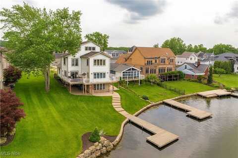 5325 S Island Drive NW, Canton, OH 44718