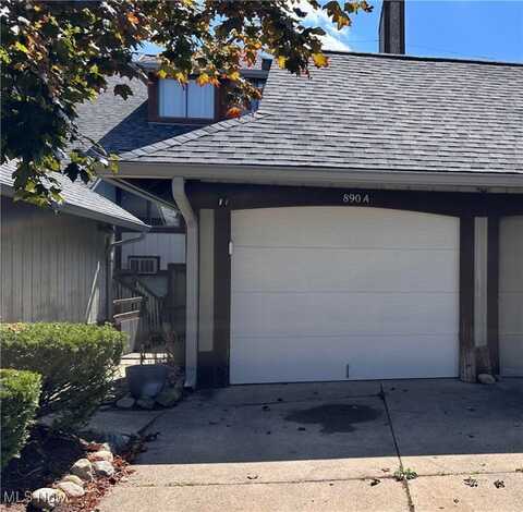 890 White Pine Drive unit: A, Akron, OH 44313