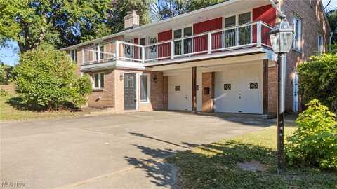 3650 Overhill Drive NW, Canton, OH 44718