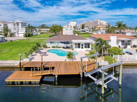 13738 Victor Avenue, Hudson, FL 34667