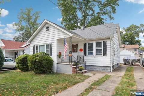 167 Vreeland Avenue, Bergenfield, NJ 07621