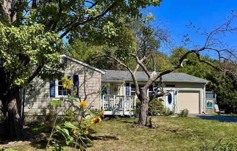 112 South Crest Drive, Burlington, VT 05401