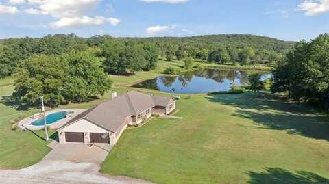 20319 Grayson Road, Henryetta, OK 74437