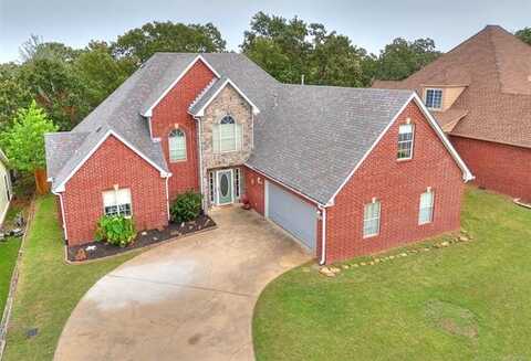 3821 S Rolling Oaks Drive, Tulsa, OK 74107