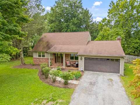 806 Horseshoe Lane, Blacksburg, VA 24060
