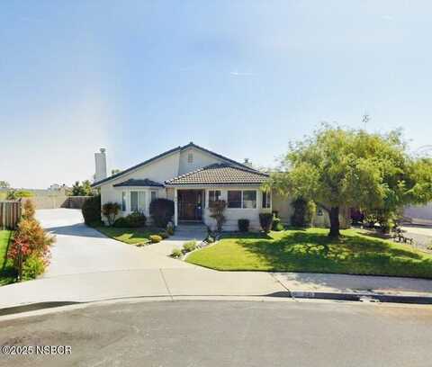 941 Sunflower Court, Santa Maria, CA 93455