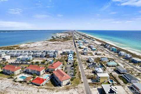 7480 White Sands Boulevard, Navarre, FL 32566