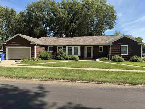 9 N Pine, Vermillion, SD 57069