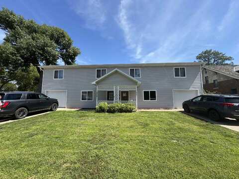 223 N Yale, Vermillion, SD 57069