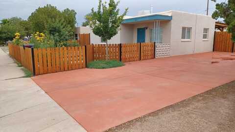 601 Lovers LN, Alamogordo, NM 88310