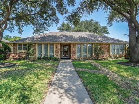 1925 Glen Hill Drive, Carrollton, TX 75007