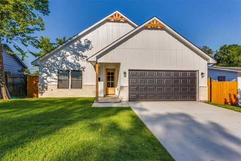 3528 Stuart Drive, Fort Worth, TX 76110