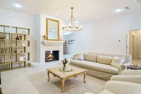 1929 Shadow Trail, Plano, TX 75075