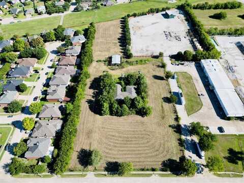1809 Southeast Parkway, Arlington, TX 76018