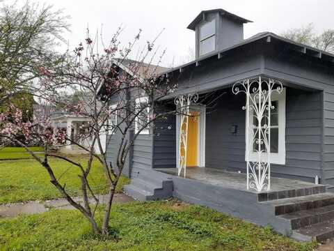 1509 W Page Avenue, Dallas, TX 75208