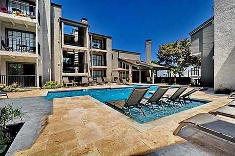 6910 Skillman Street, Dallas, TX 75231